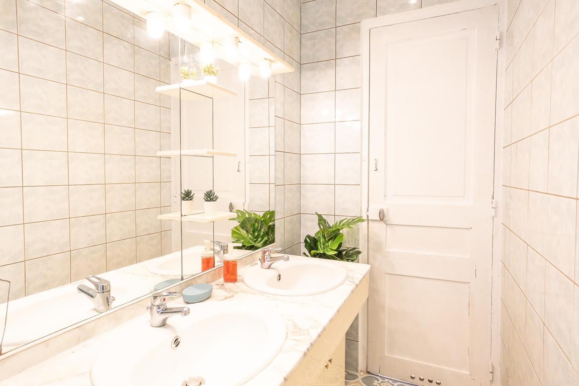 Luxury Parisian Apartment Notre Dame Saint Germain Des Pres Exteriör bild